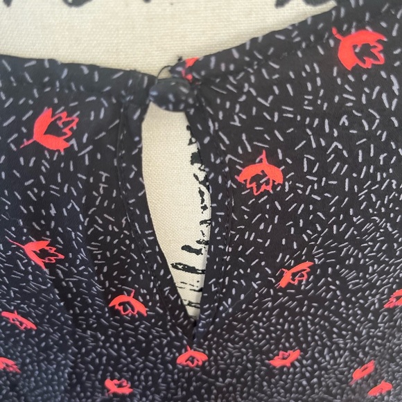 Torrid Floral Print Strappy Neck Georgette Tank - Picture 2 of 6